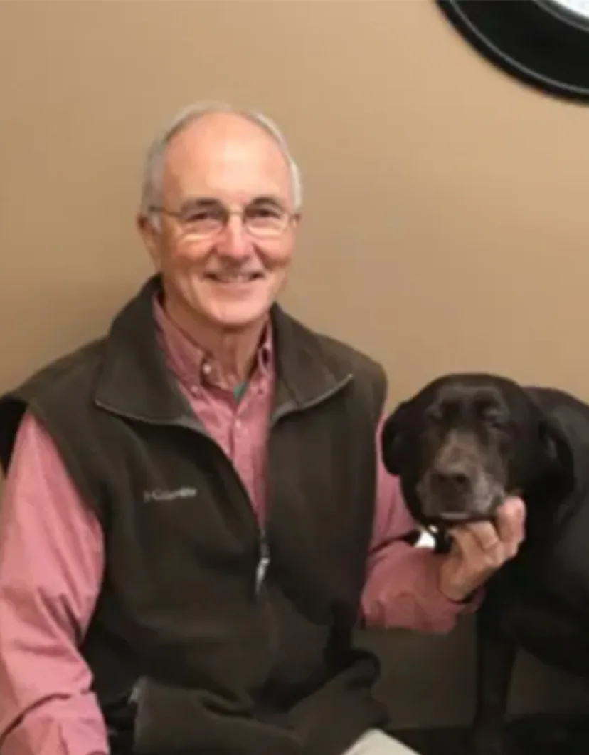Dr. George Moss, vet at Bells Animal Clinic